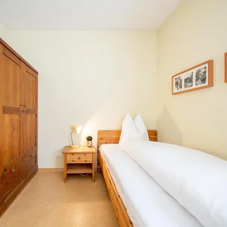 2205 Schoen Eingerichtete Mit Stilvollem Flair Apartment Vulpera