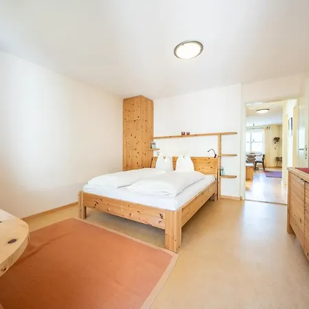 2205 Schoen Eingerichtete Mit Stilvollem Flair Apartamento Vulpera